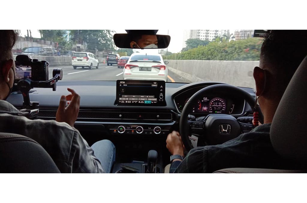 Membuktikan Performa Honda All New Civic RS Di Urban Area