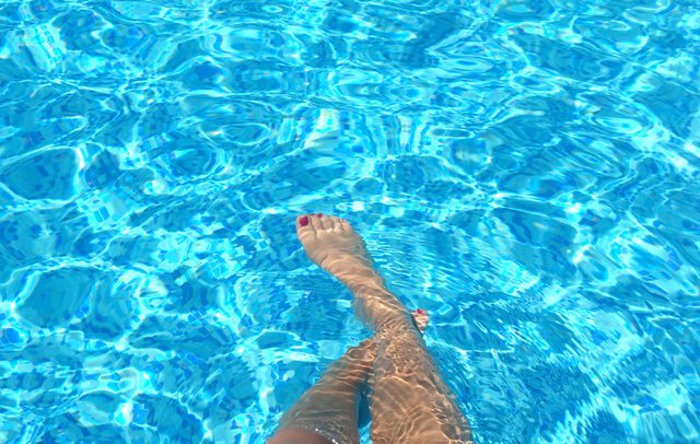 Amankah Aktivitas Seks di Kolam Renang?