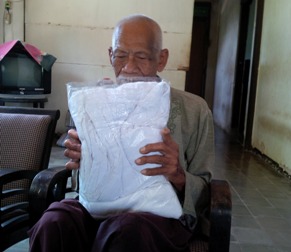 Nabung Sejak Zaman Sukarno, Pria Hampir 1 Abad Akhirnya Naik Haji