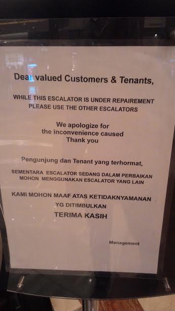 Bocah Laki-laki Terjepit Eskalator di Pasific Place