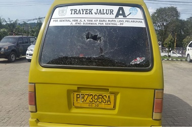 Dua Kelompok Pemuda Bentrok di Sorong, Angkot Dirusak