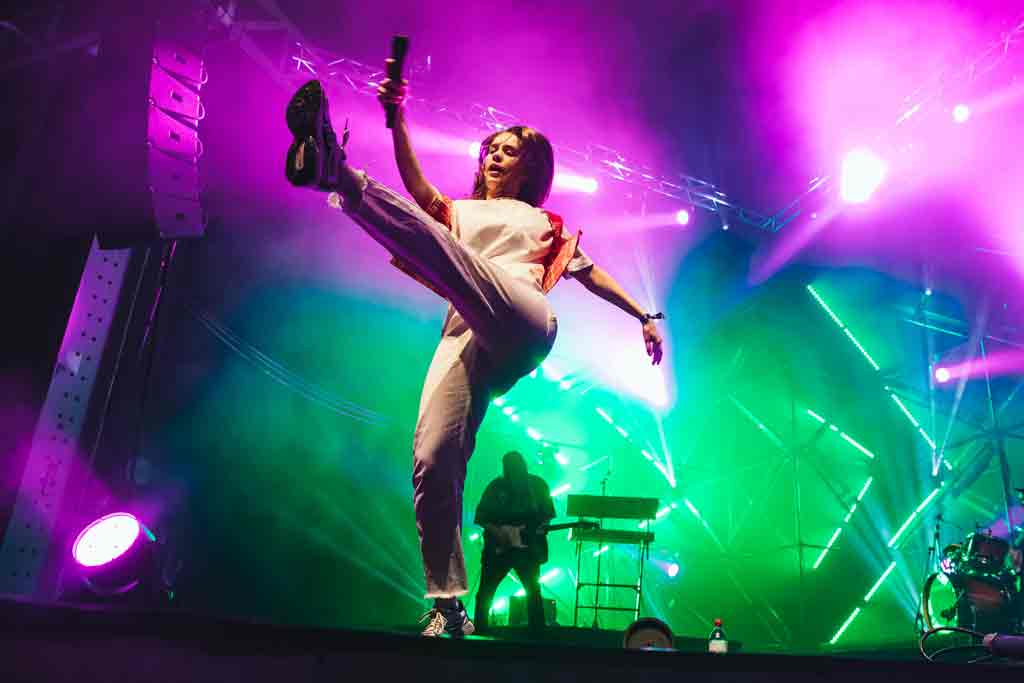 Pesona Anna of the North Bius Penonton Festival Alex Blake Charlie Singapura