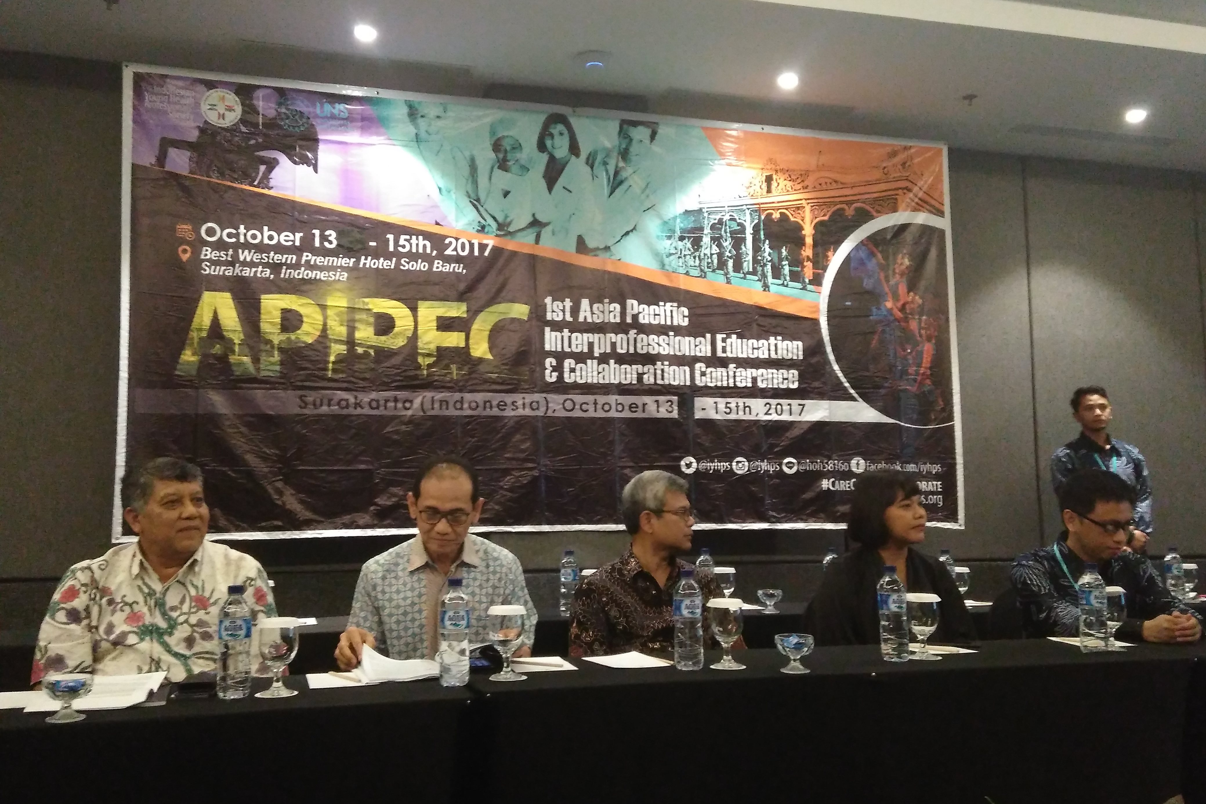 Indonesia Harus Terapkan Praktik Kolaborasi Interprofesi Kesehatan