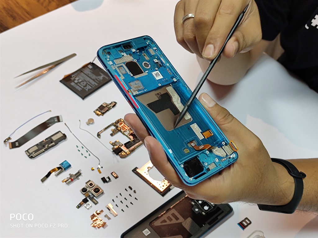 Membedah Flagship Killer Poco F2 Pro