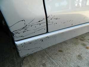 Tips Hilangkan Noda Aspal di Bodi Mobil