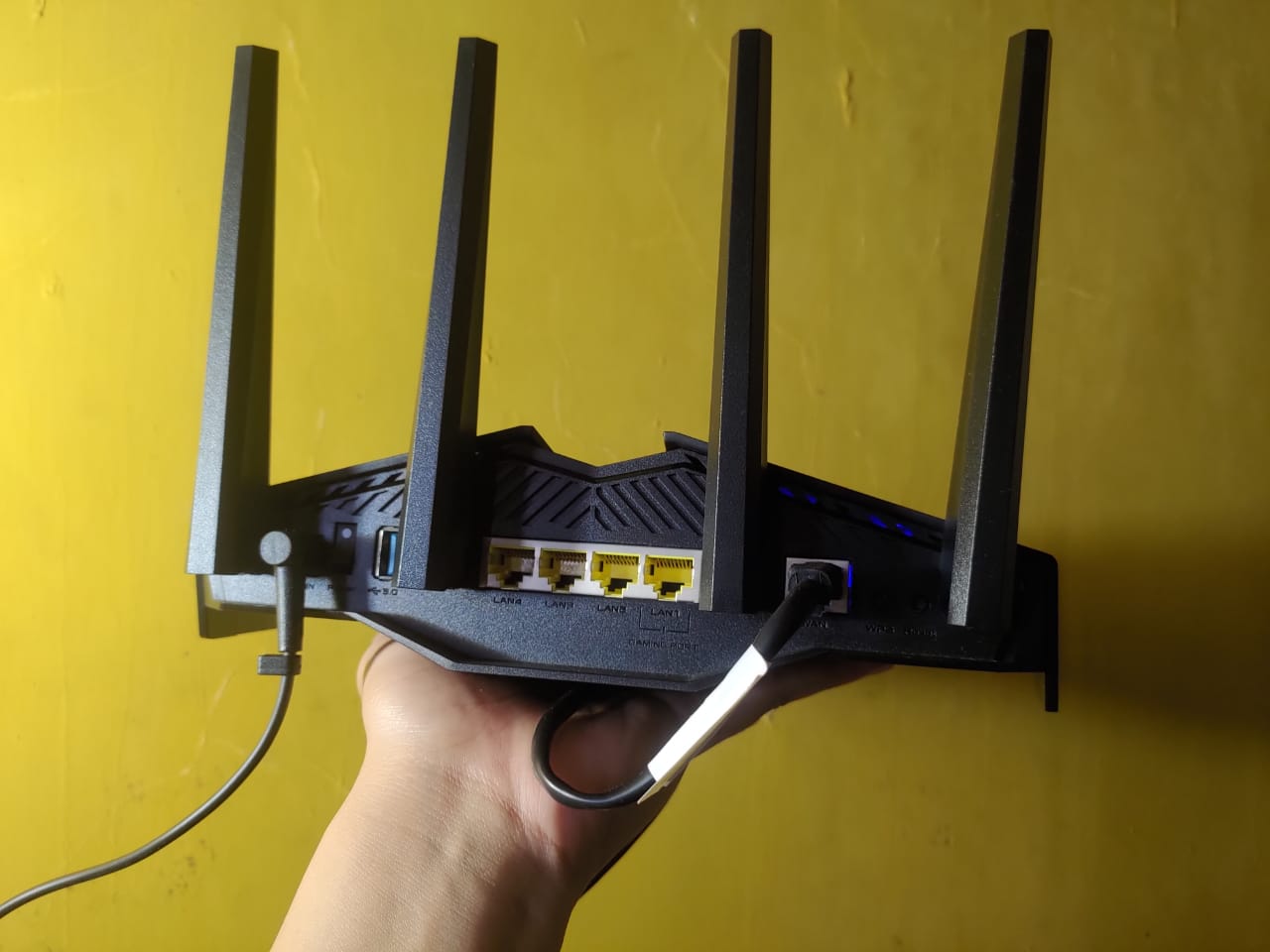 Begini Rasanya Pakai Router Gaming Asus RT-AX82U