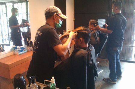 Bisnis Barbershop, Bisa Raup Untung Hingga Rp50 Juta