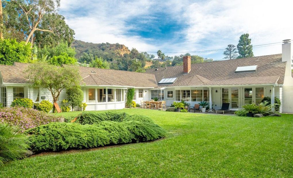 Intip Rumah Sederhana Miliarder Barry Diller