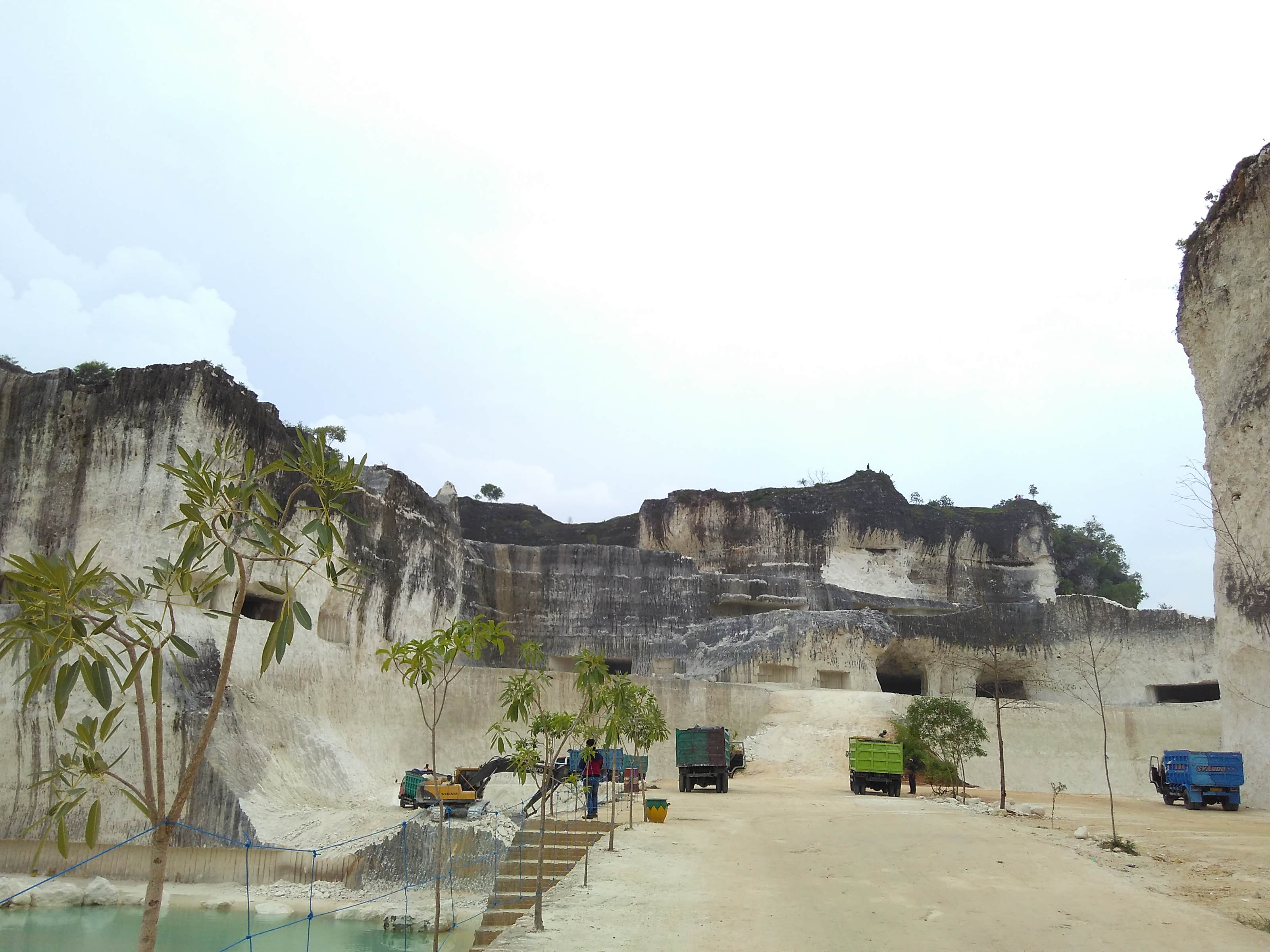 Bukit Jaddih Tempat Wisata Kekinian di Madura Bukit Jaddih Tempat Wisata Kekinian di Madura