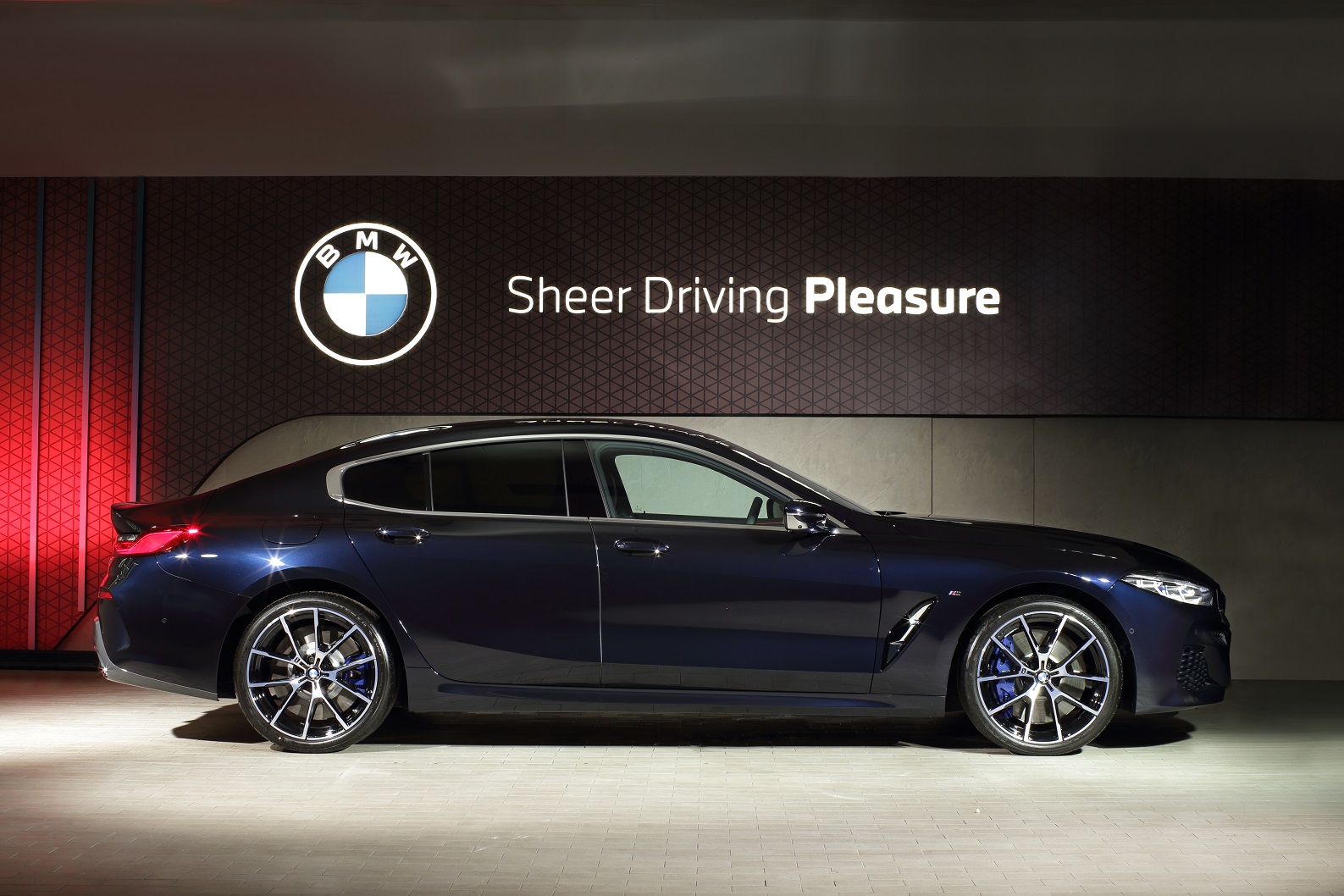 The New BMW 8 Gran Coupe Jadi Flagship di Indonesia