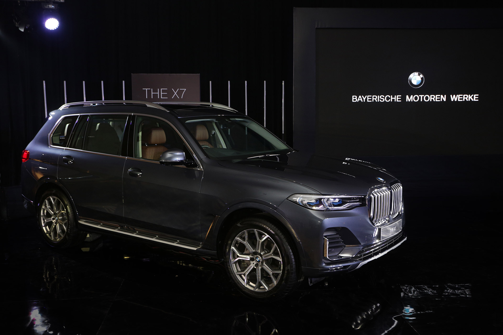 Hanya 20 Unit, BMW X7 Ludes Diboyong 'Crazy Rich Indonesian'