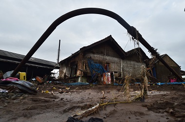 Banjir Bandang di Garut karena Pembangunan Rumah di Hilir Cimanuk
