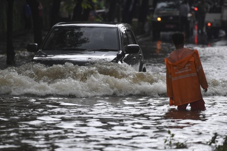 Hujan Disertai Petir Berpotensi Melanda Sejumlah Wilayah