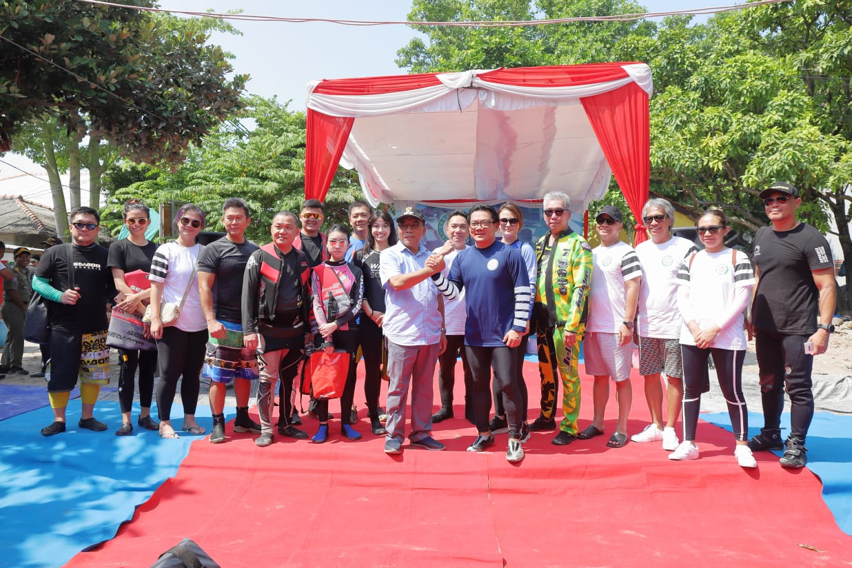 Karenina Sunny Ikut Dirikan Taman Bacaan di Kepulauan Seribu