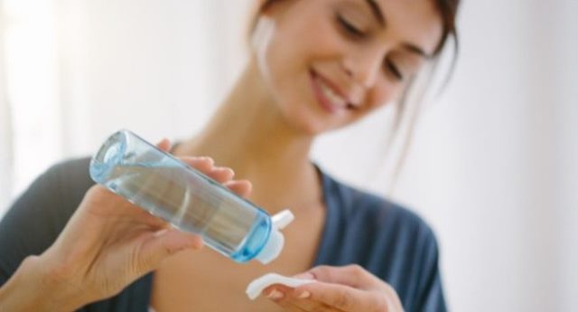 Ini Alasan Mengapa Air Micellar Baik untuk Kulit