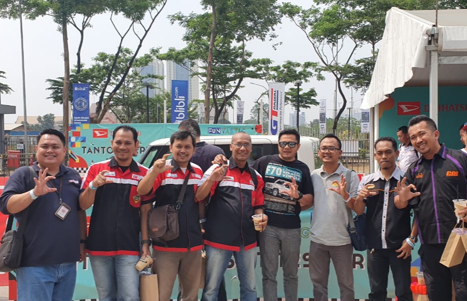 Komunitas Daihatsu Belajar Teknologi Smart Assist