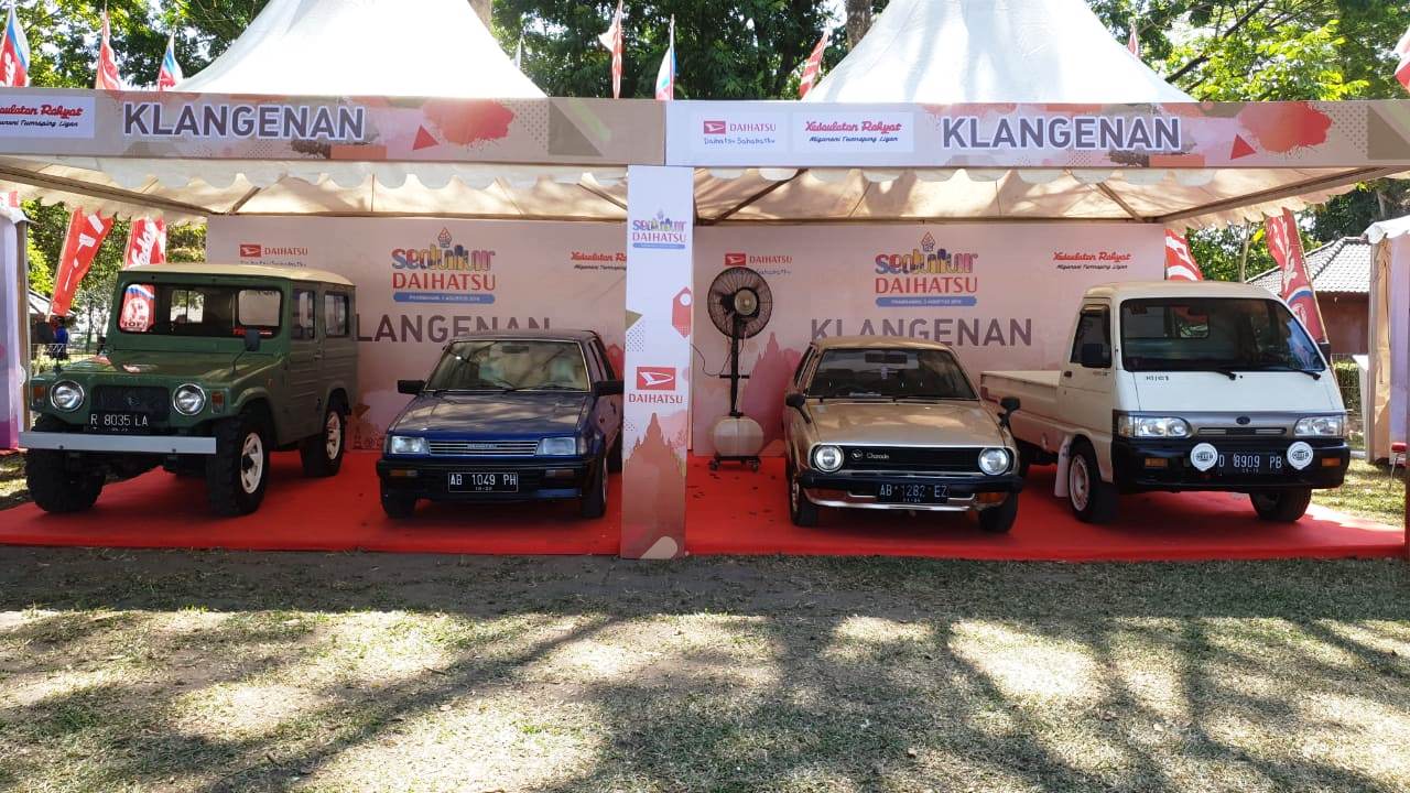 Komunitas Mobil Jadul dan Baru Daihatsu, Banjiri Prambanan