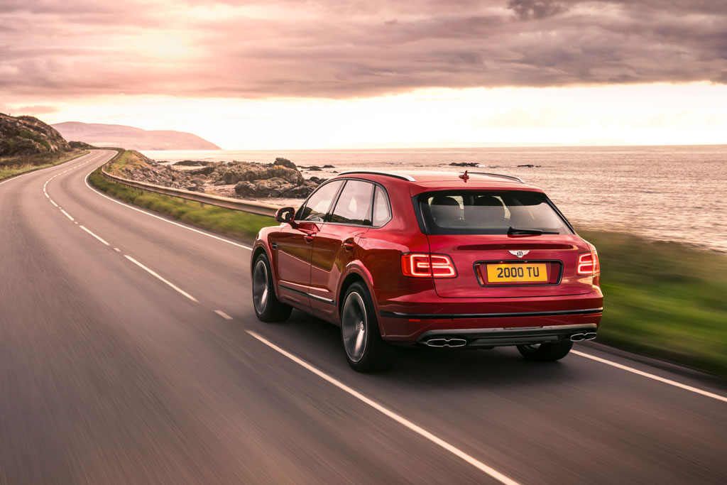 New Bentley Bentayga Gunakan Mesin V8 Porsche Panamera
