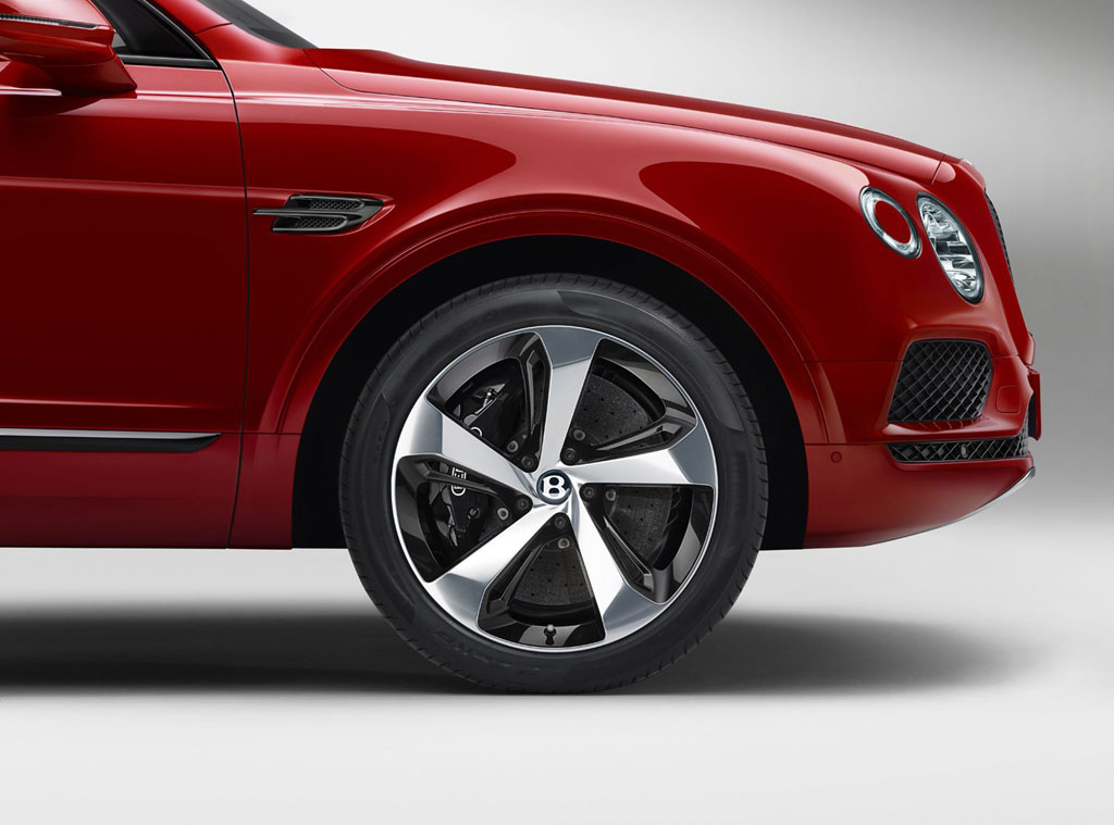 New Bentley Bentayga Gunakan Mesin V8 Porsche Panamera