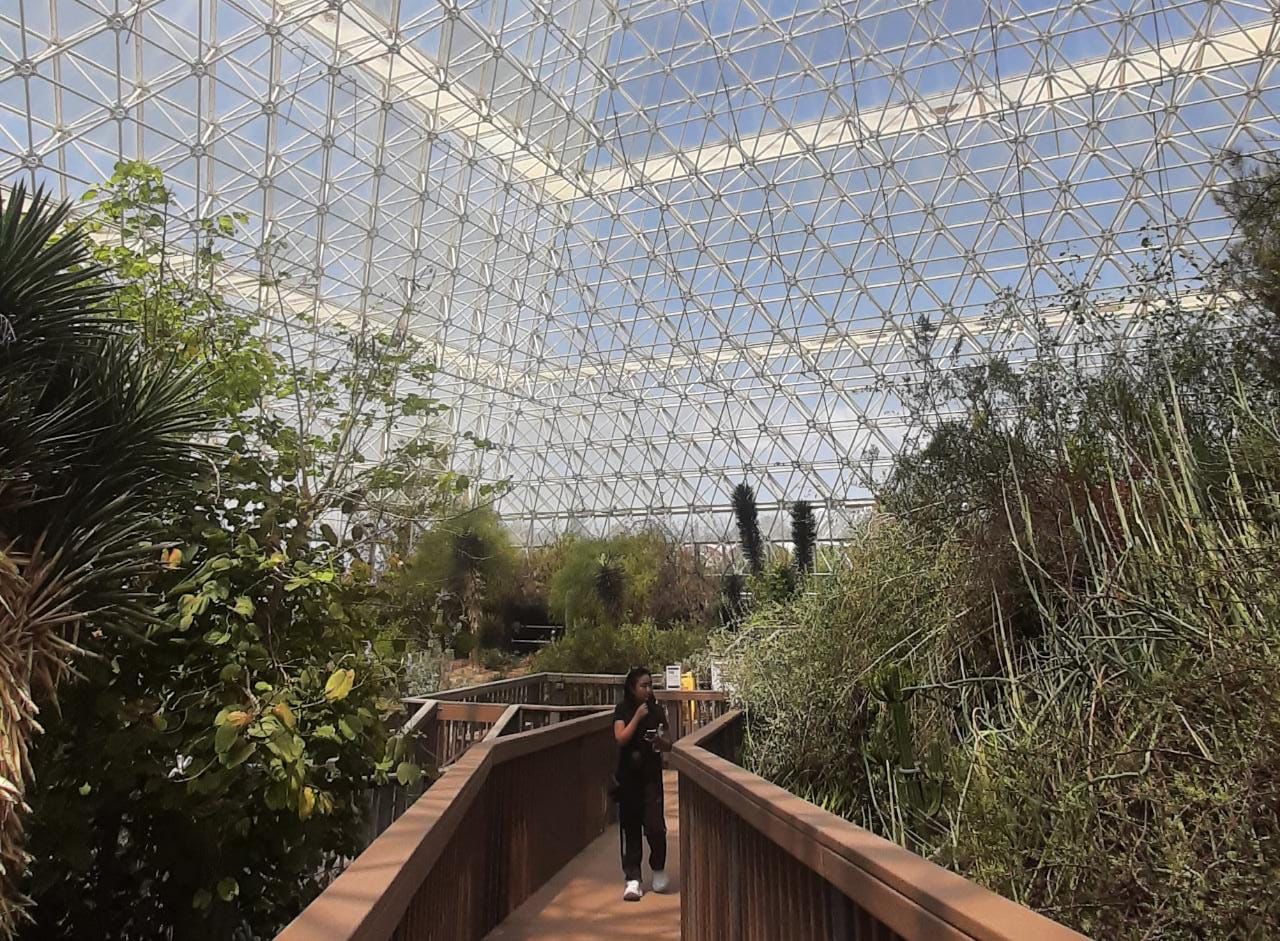 Biosphere 2 University of Arizona: Laboratorium Ilmu Bumi dan Lingkungan Terbesar di Dunia