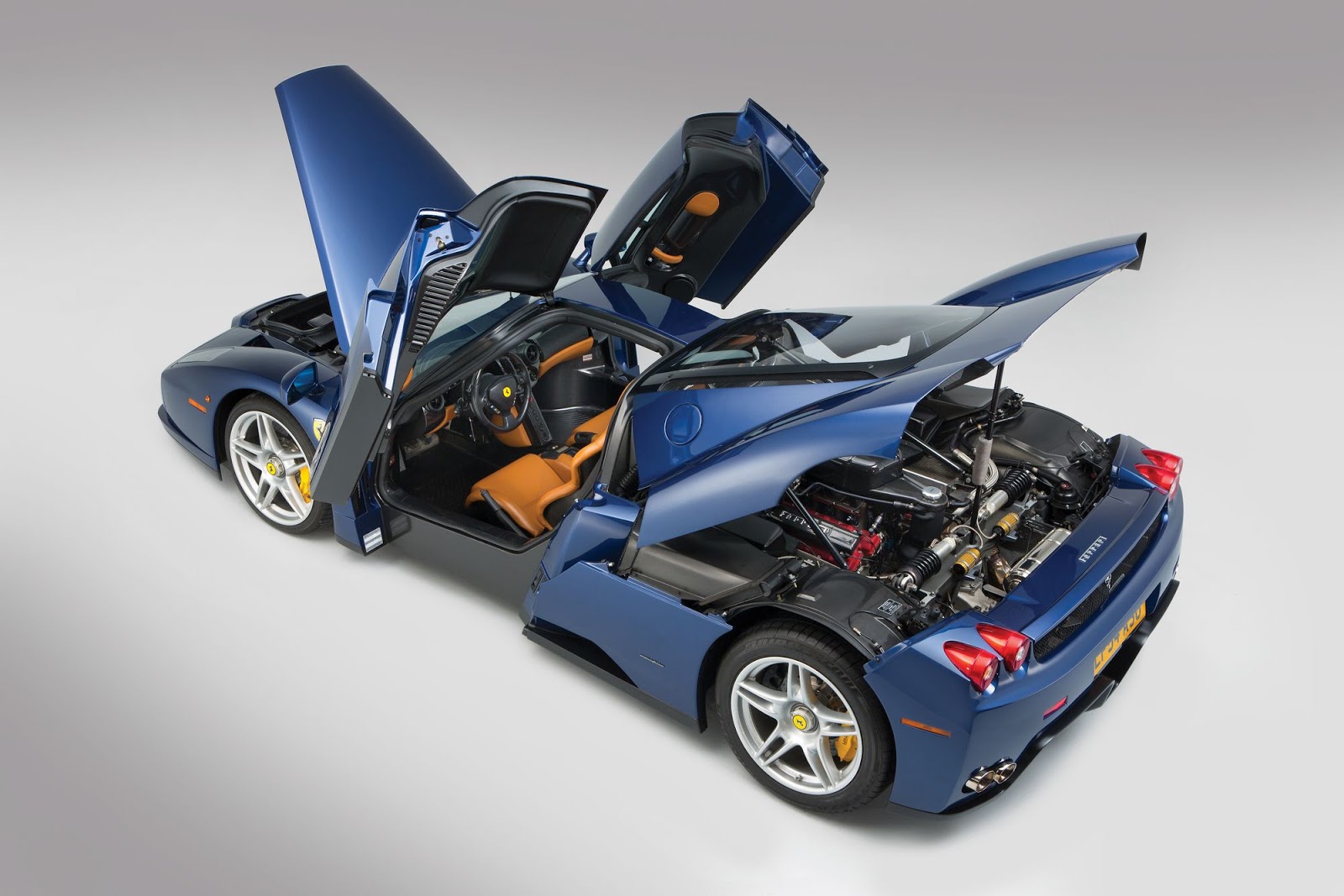 Intip Warna Unik Blu Tour de France Ferrari Enzo 2004
