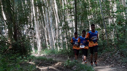 Puluhan Brimob Uji Ketahanan Fisik Lewat Babel Trail Run 2017