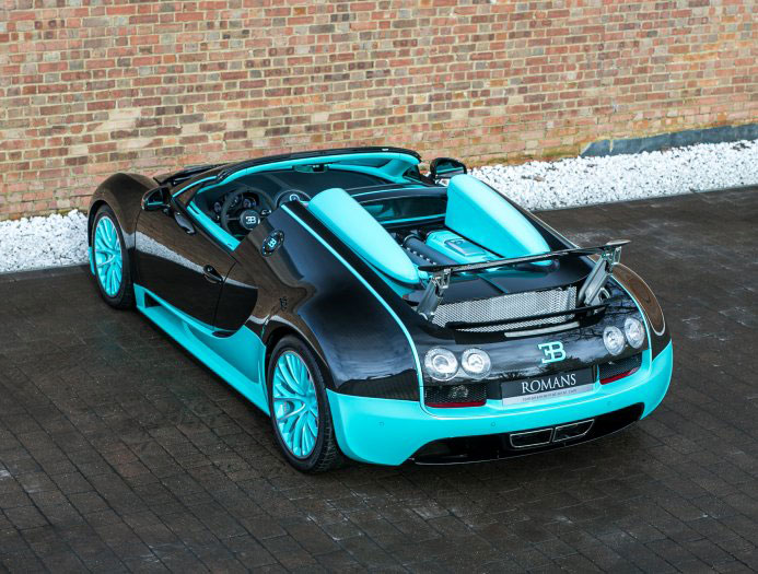 Tampilan Futuristik Bugatti Veyron Grand Sport Vitesse