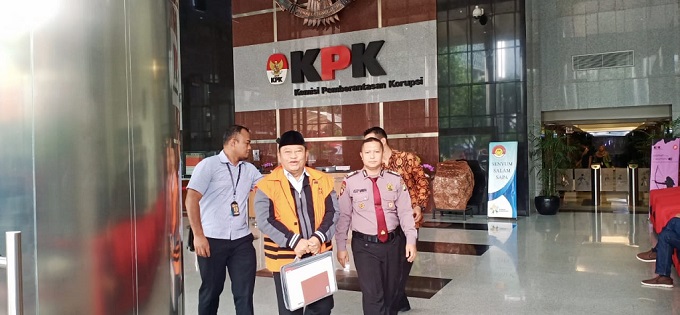 Uang Ibnu Ghofur Mengalir ke Deltras Sidoarjo
