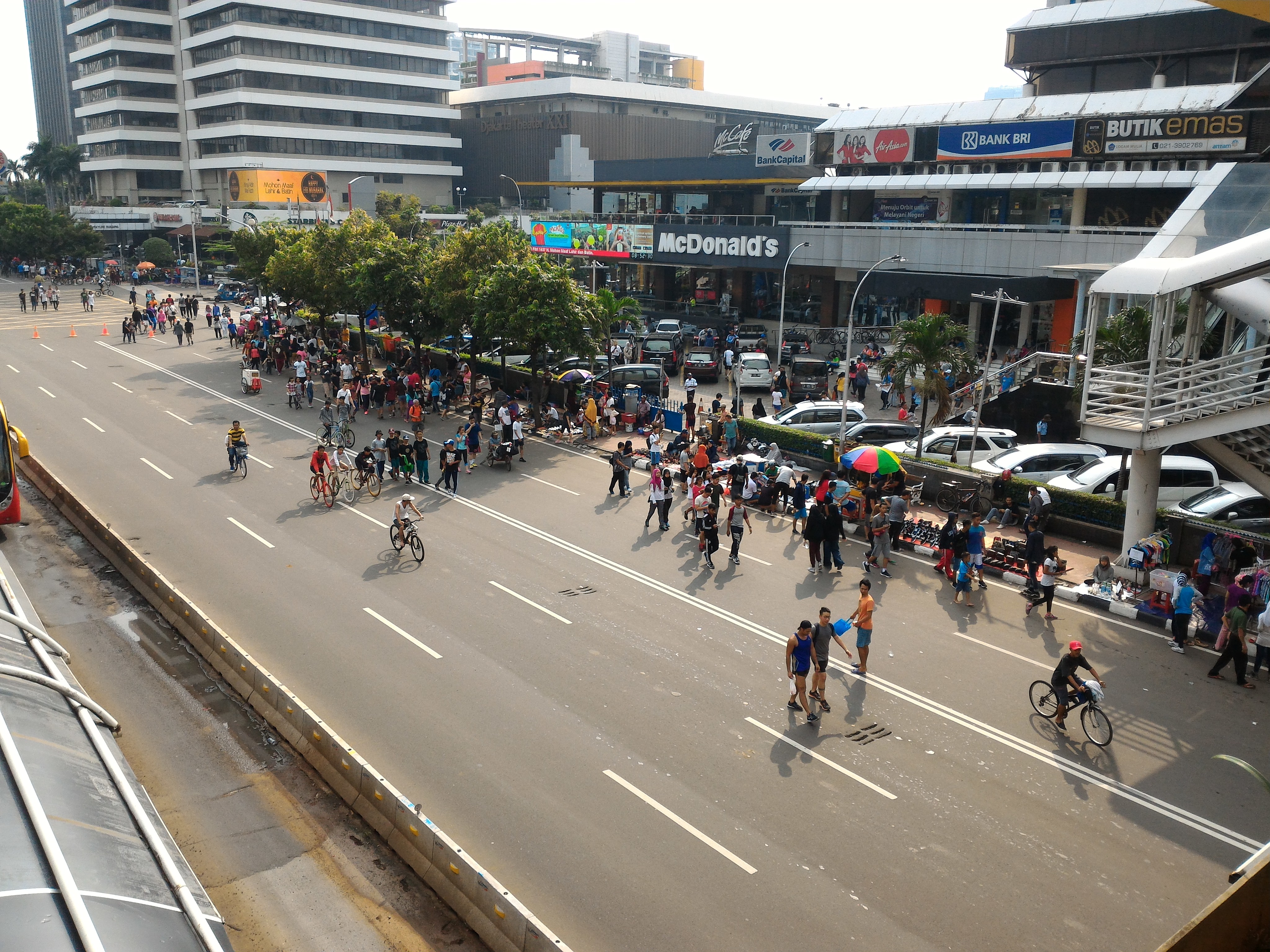 Warga Memadati CFD di Hari Terakhir Libur Panjang Iduladha