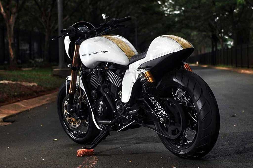 Tampilan Keren Harley-Davidson Street 500 Bergaya Cafe Racer