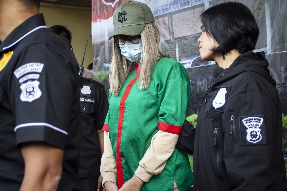Lucinta Luna Mengaku Tertekan