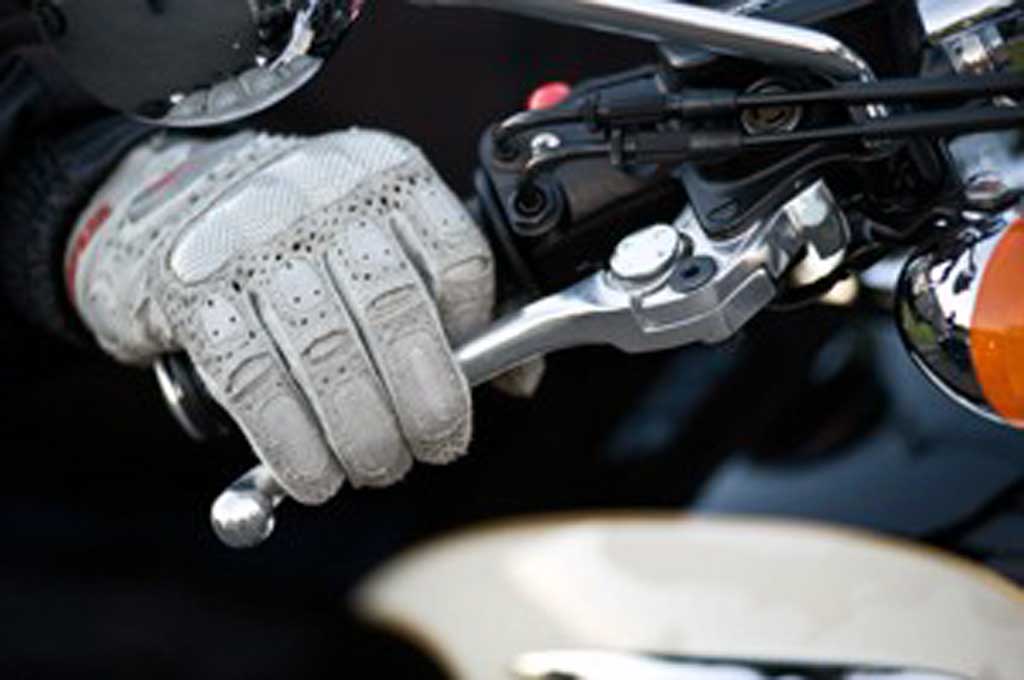 Inspeksi Motor Sebelum Riding, Wajib!