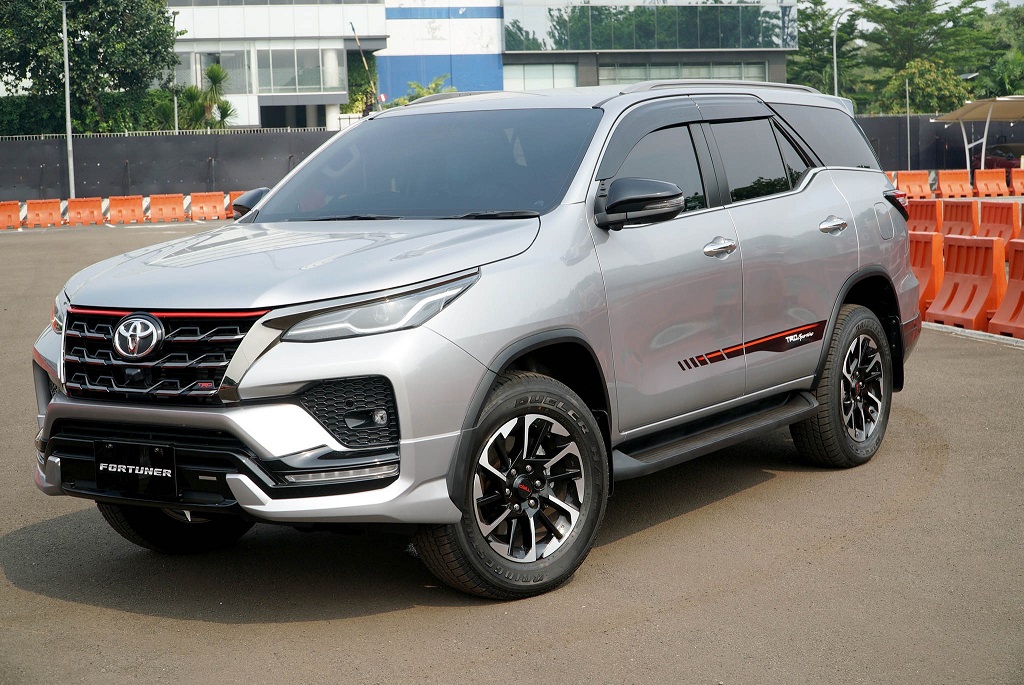 New Toyota Fortuner Bersolek, Goda Orang Kaya Indonesia