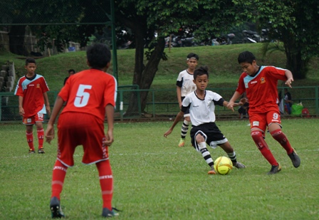 Menang Dramatis di Final, Asiop Apacinti Juara IJSL 2017