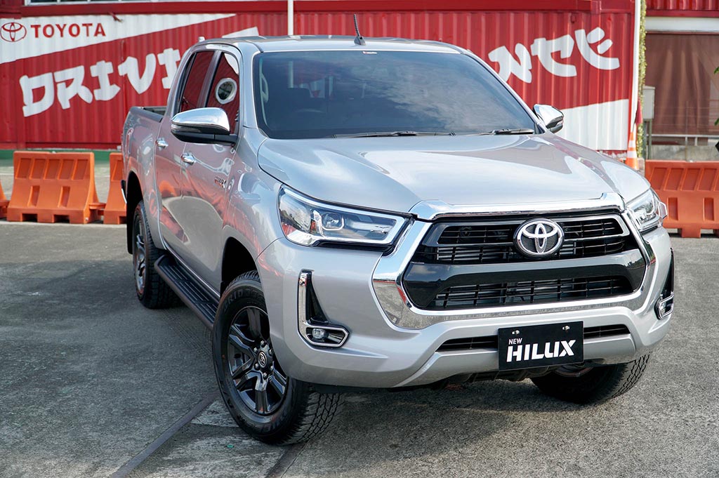 Dukung Roda Perekonomian dari New Toyota Hilux