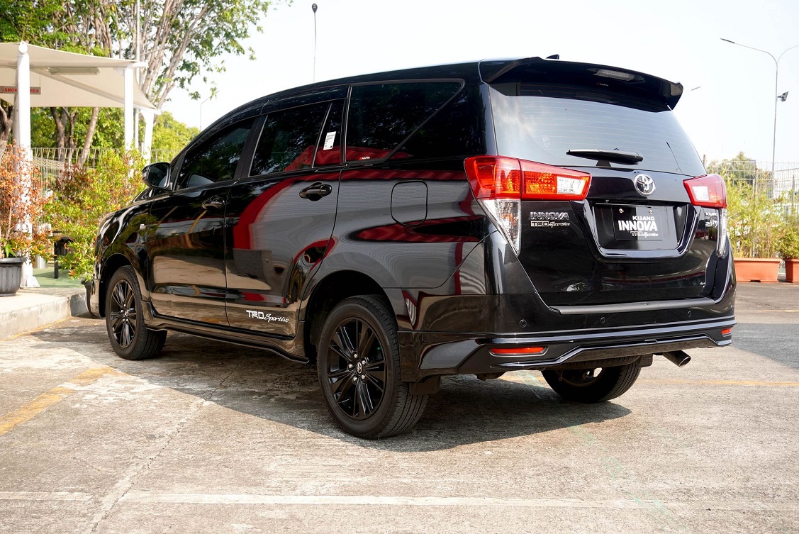 Toyota Kijang Innova Dandan TRD Sportivo