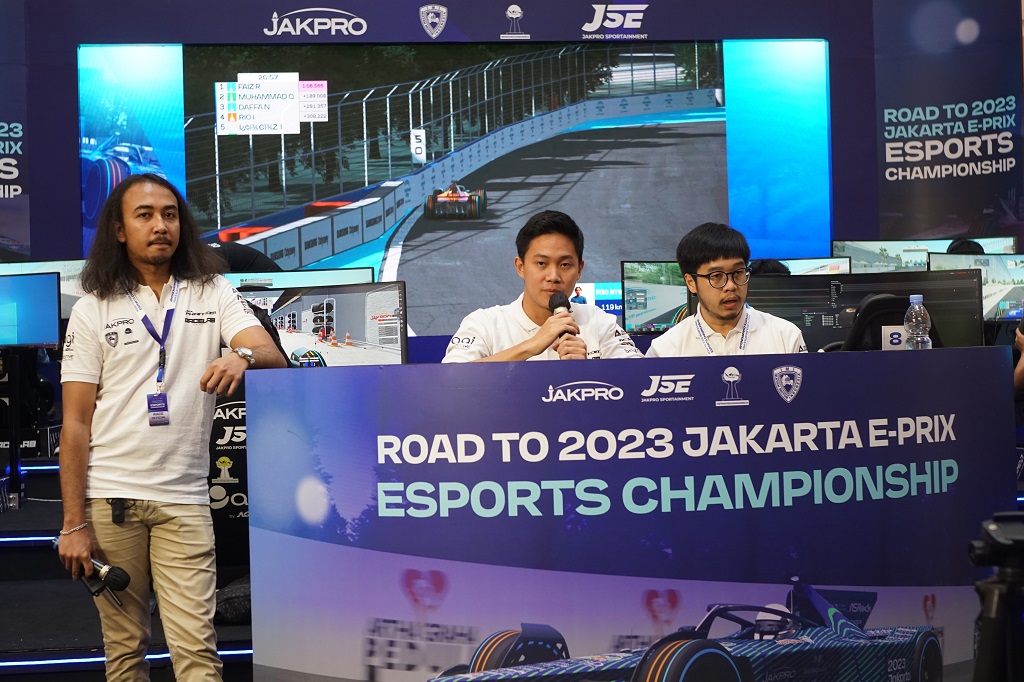Sambut Jakarta E-Prix 2023, JMX Phantom Gelar Balapan Simulasi Terbesar se-Indonesia