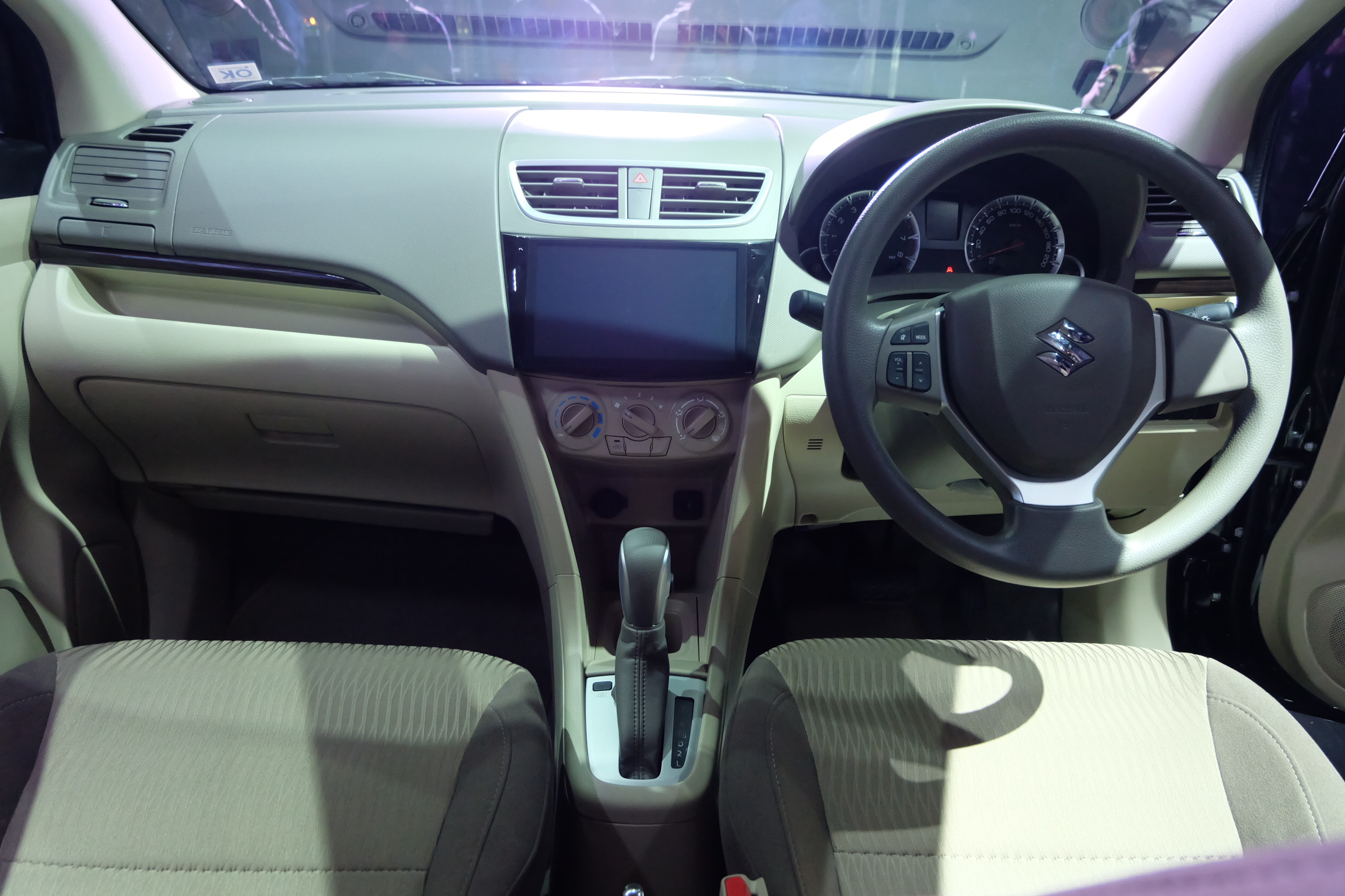 Mewahnya Desain Dashboard Suzuki Ertiga Baru