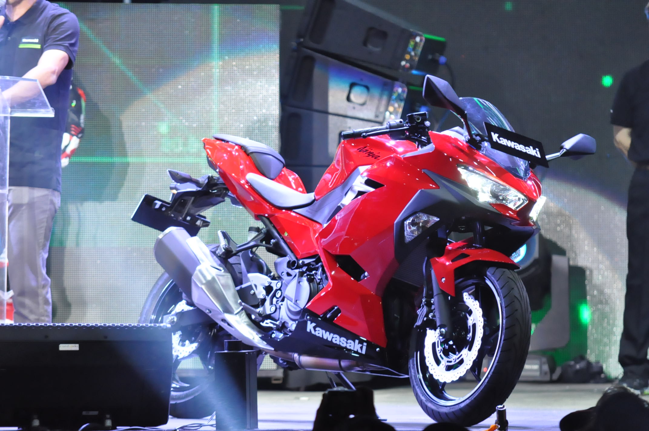 All New Kawasaki Ninja 250 Mengaspal di KBW