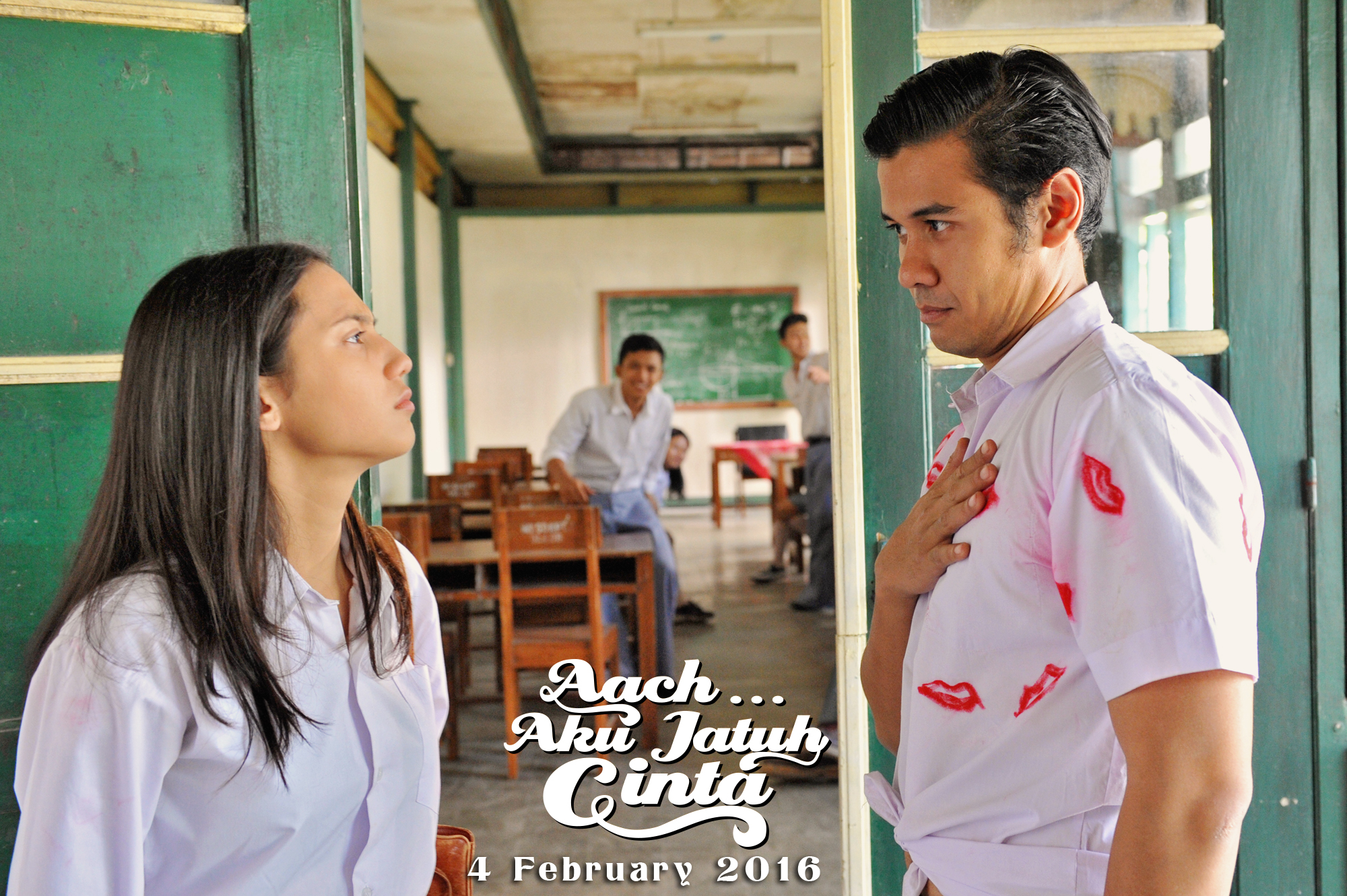 Aach Aku Jatuh Cinta, Roman Indah Penuh Kekacauan