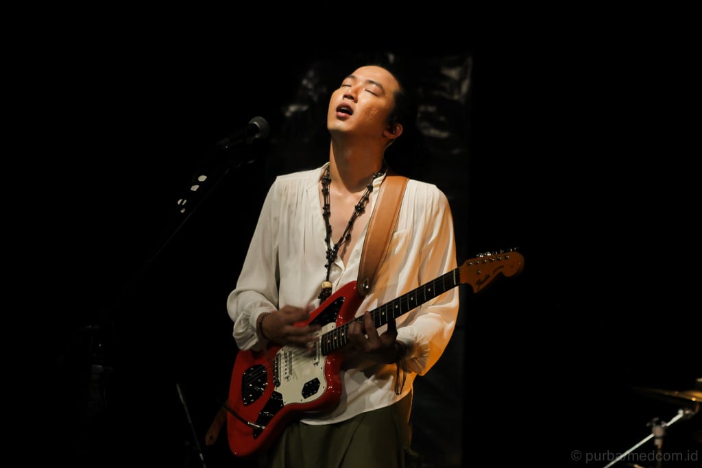 Terhanyut dalam Mantra Musik Tashoora