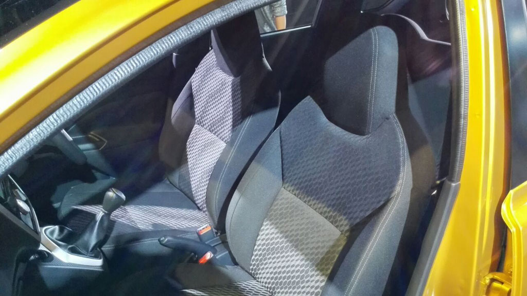 Datsun Cross, Mini Crossover Pertama dengan CVT