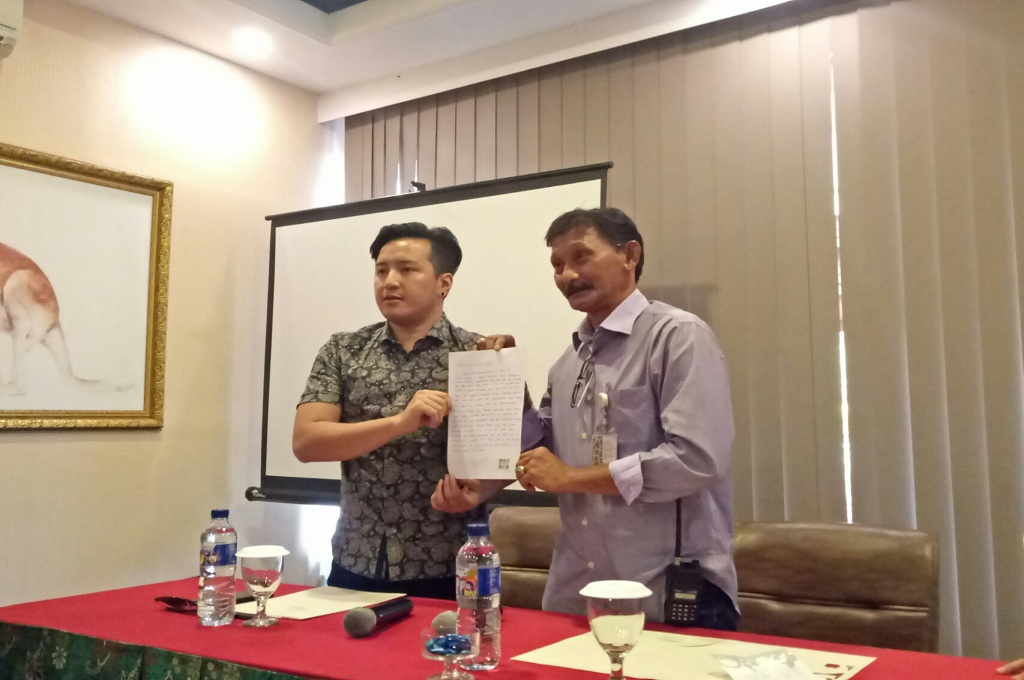 Monyet yang Disembur Uap Vape Dikarantina
