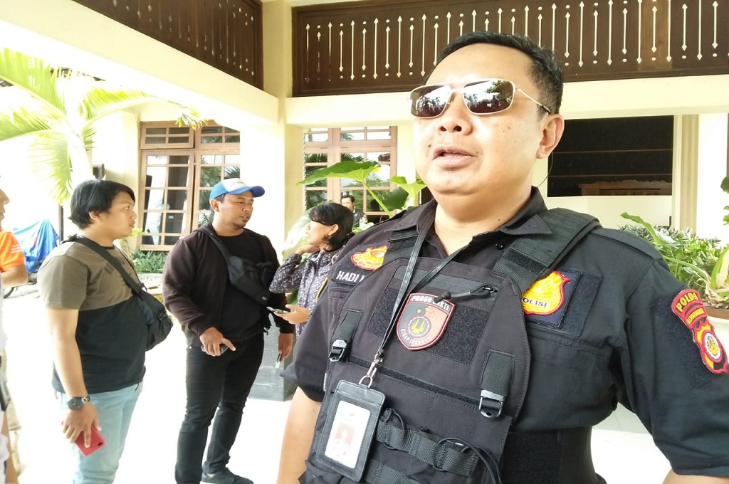 Densus Rekonstruksi Penangkapan Tersangka Teroris di Sleman