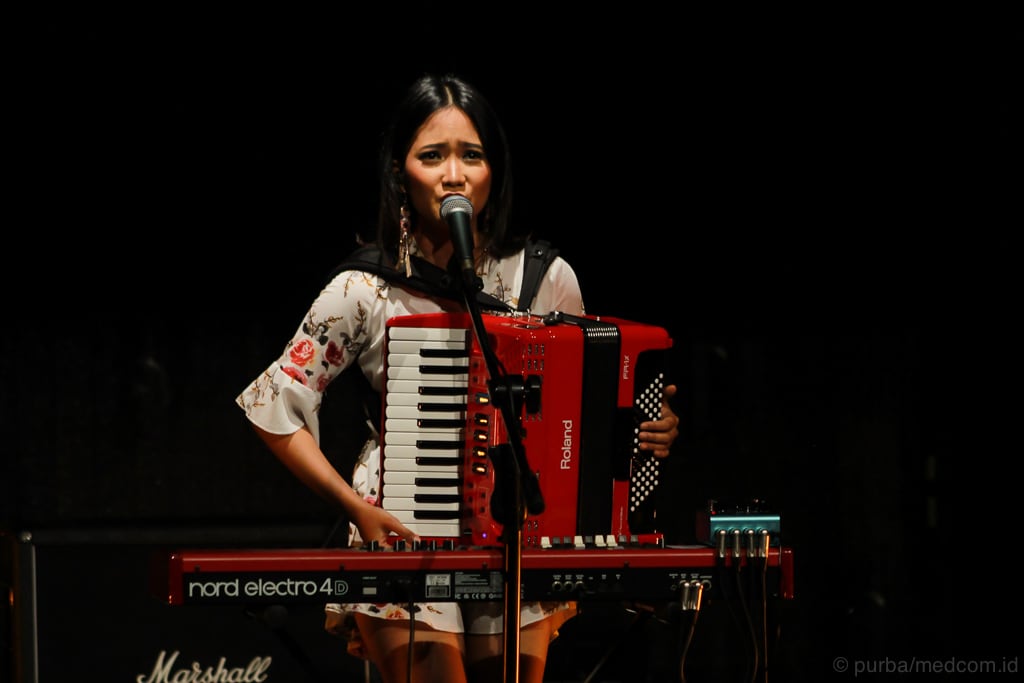 Terhanyut dalam Mantra Musik Tashoora