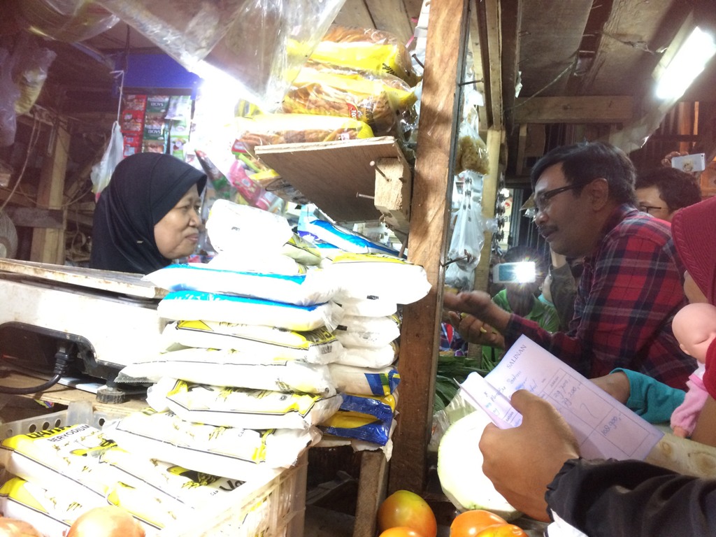 Djarot Janjikan Pembangunan Pasar Timbul Selesai 2017