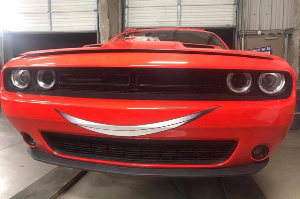 Lightning McQueen Berwujud Dodge Challenger