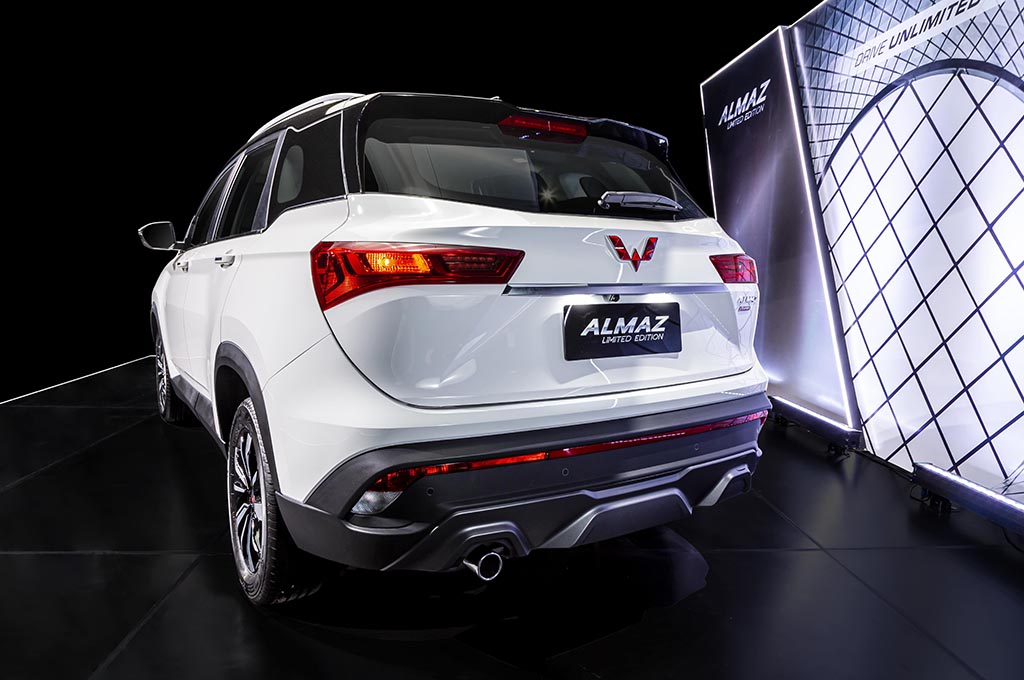 Wuling Almaz Limited Edition, Pembedanya Di Warna & Power Tailgate