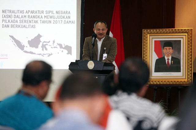 Ide 'Absurd' PNS Kerja di Rumah