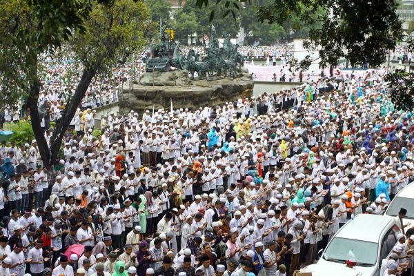 Bola Salju Kasus Ahok